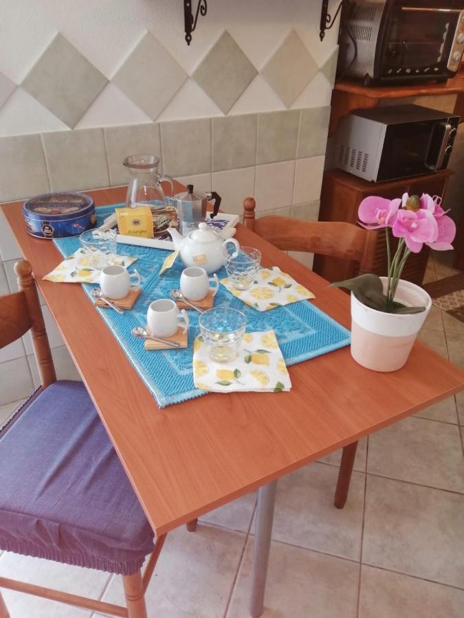 Appartamenti Le Conchiglie E Le Stelle Marine Кала Гононе Екстериор снимка